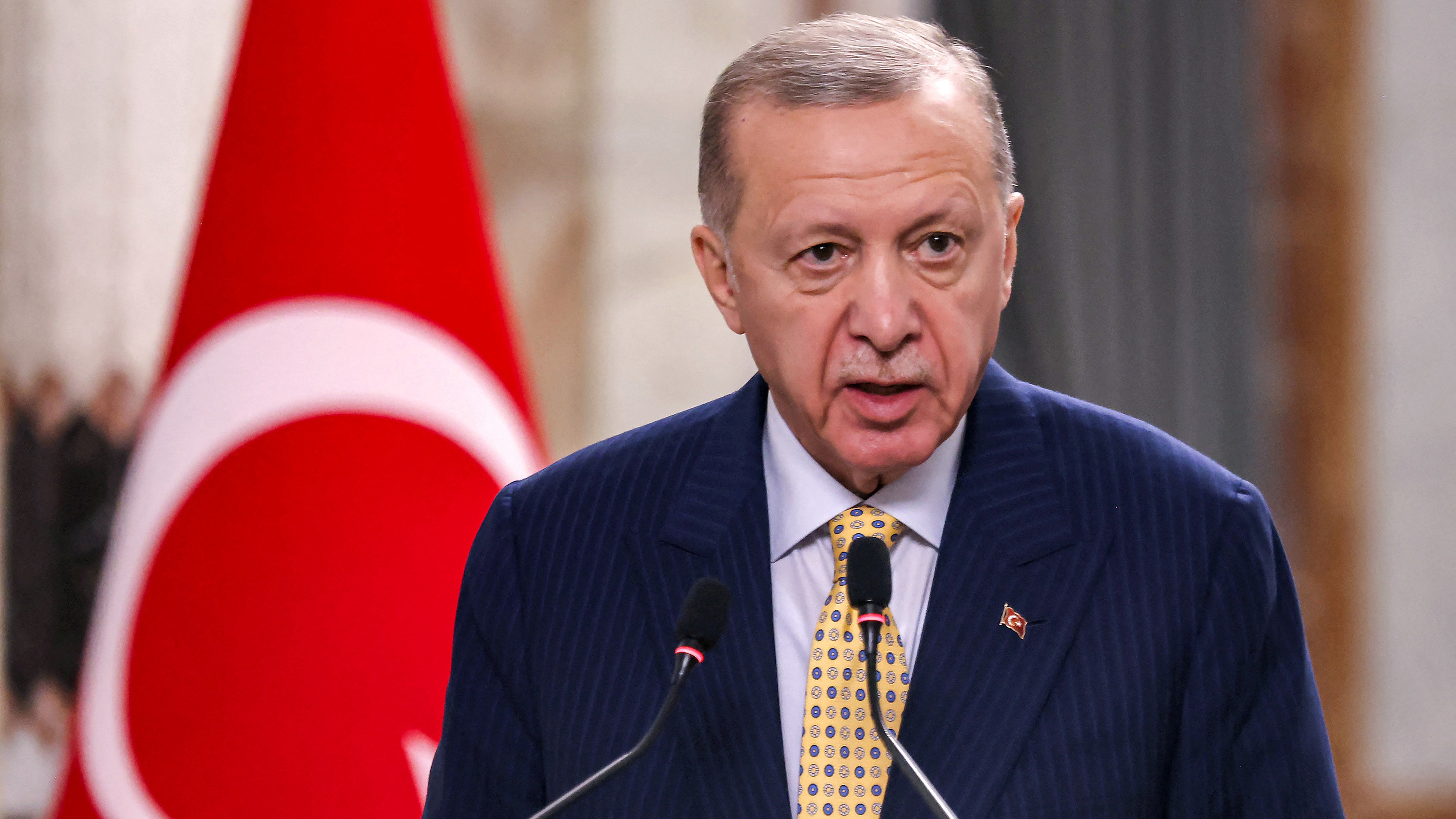 Cumhurbaşkanı Erdoğan Beştepe'de konuştu. "Türkiye'nin yaşadığı değişimi içlerine sindiremediler" 